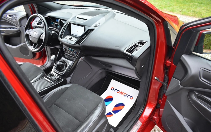 Ford Kuga cena 73500 przebieg: 125321, rok produkcji 2018 z Barcin małe 781
